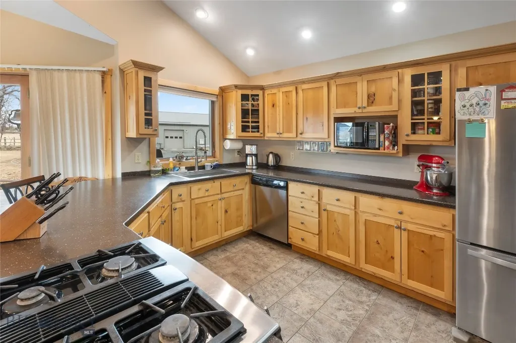 380 Albro Lane Willow Creek MT 59760
