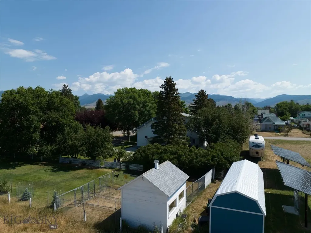 204 Boundary Street Sheridan MT 59749