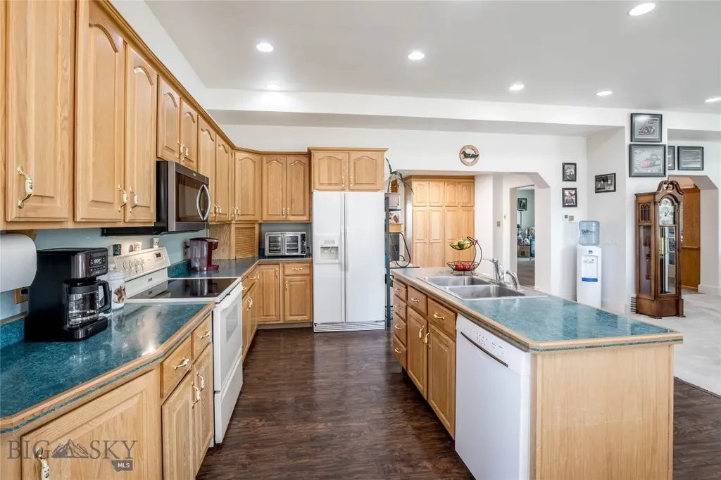 204 Boundary Street Sheridan MT 59749
