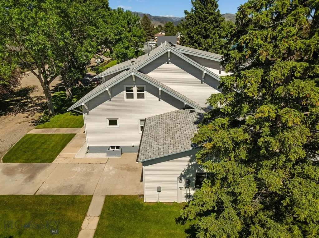 204 Boundary Street Sheridan MT 59749