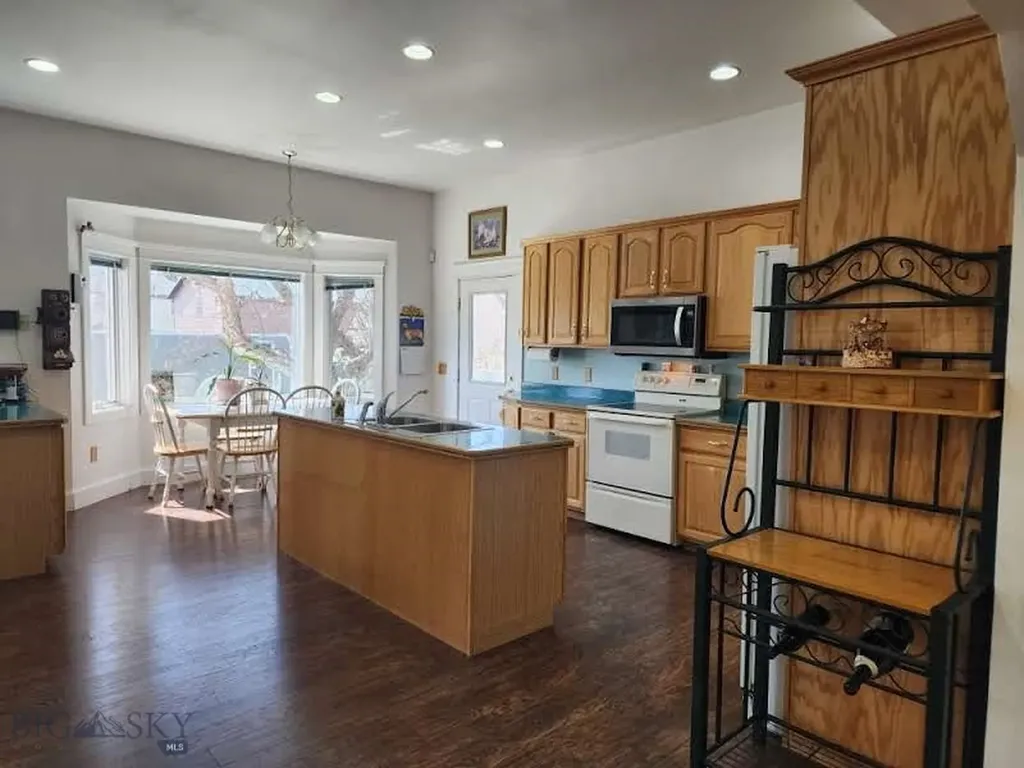 204 Boundary Street Sheridan MT 59749