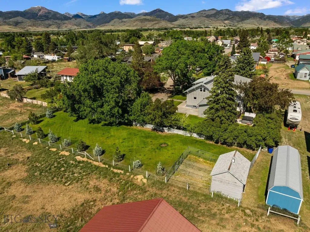 204 Boundary Street Sheridan MT 59749