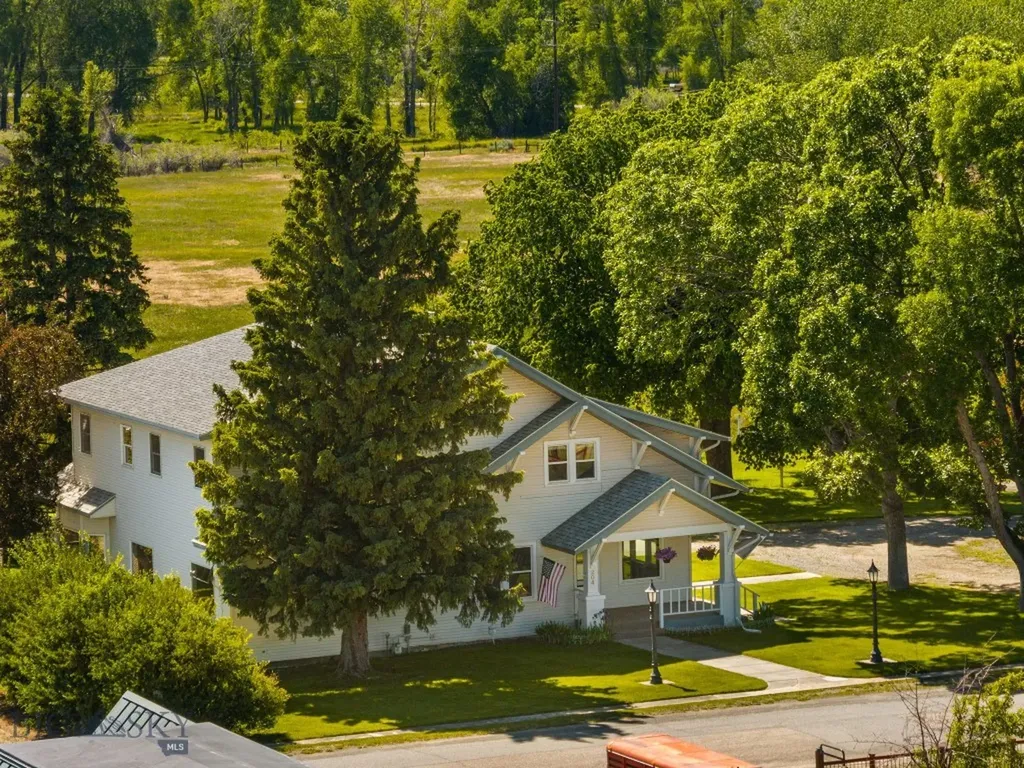 204 Boundary Street Sheridan MT 59749