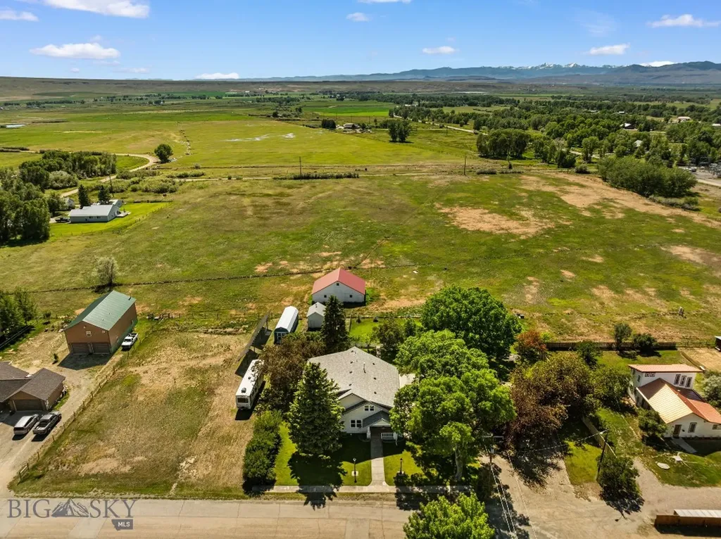 204 Boundary Street Sheridan MT 59749