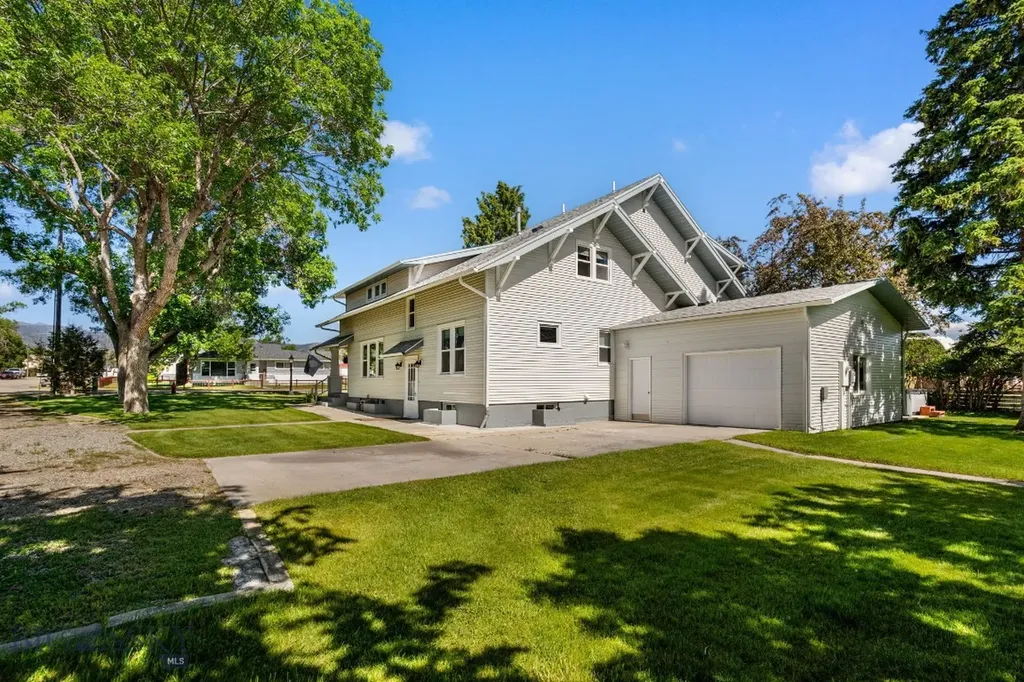 204 Boundary Street Sheridan MT 59749