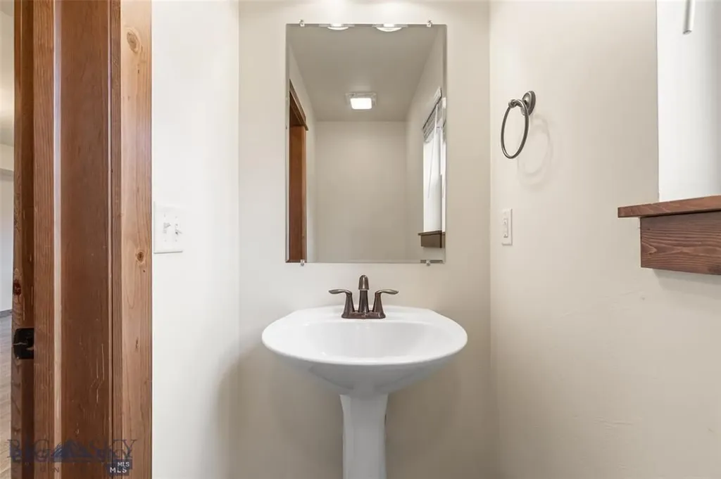3241 Fen Way Bozeman MT 59718