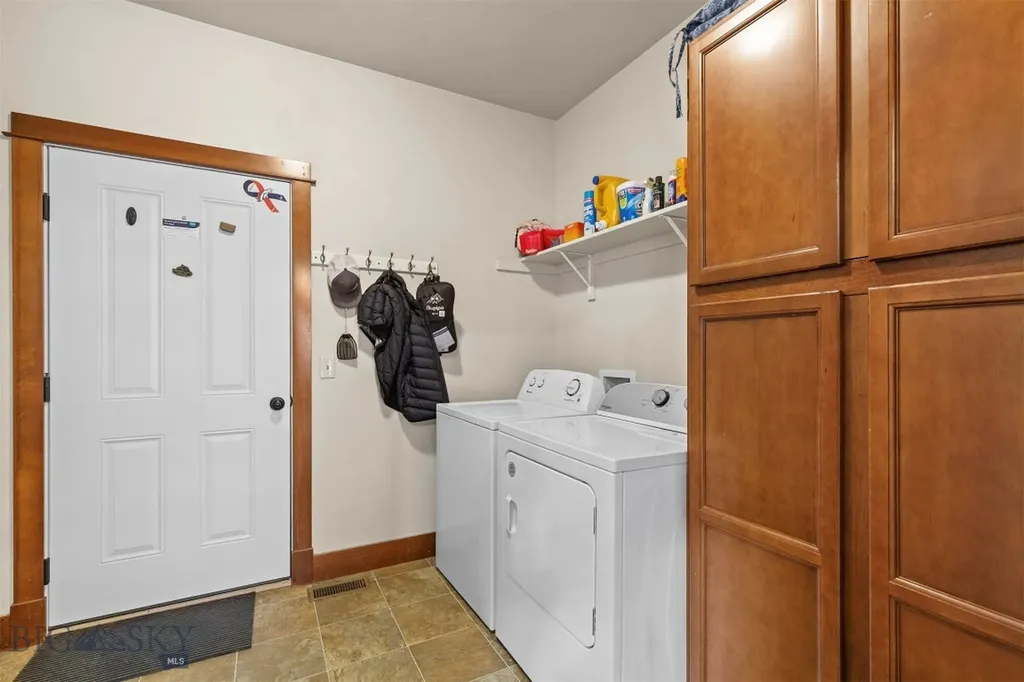325 Cedar Wood Circle Bozeman MT 59718