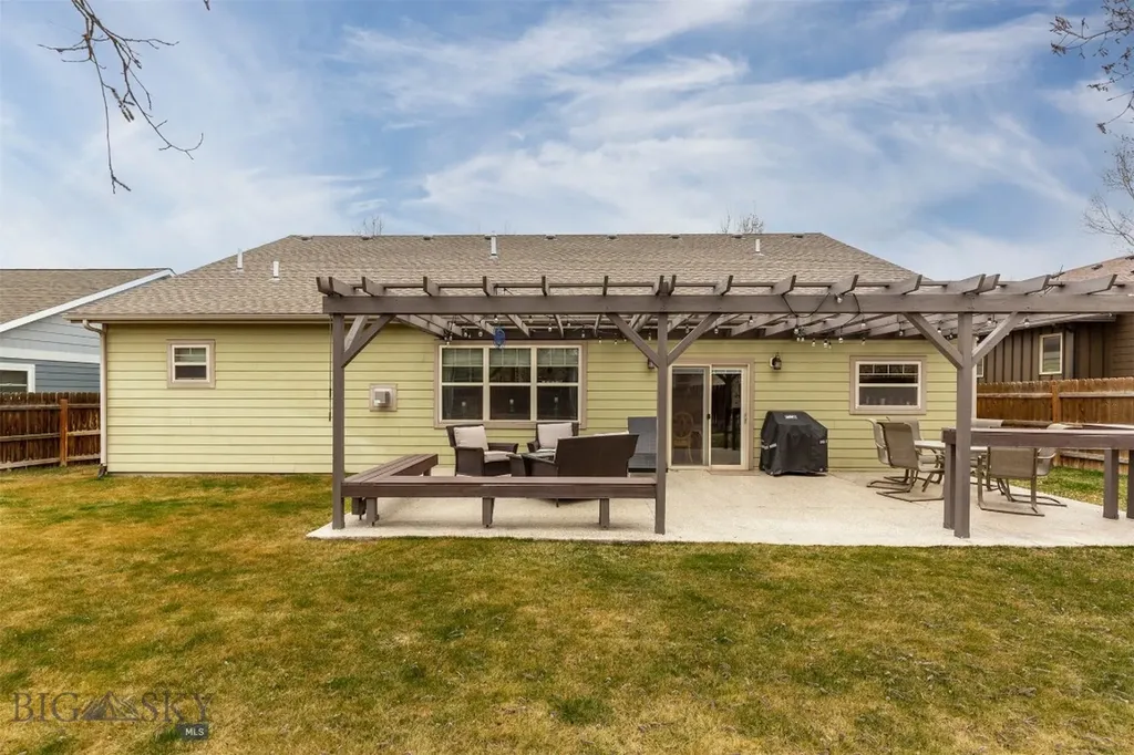 325 Cedar Wood Circle Bozeman MT 59718