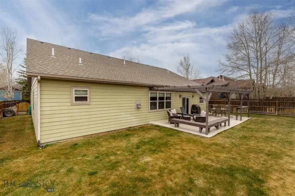 325 Cedar Wood Circle Bozeman MT 59718