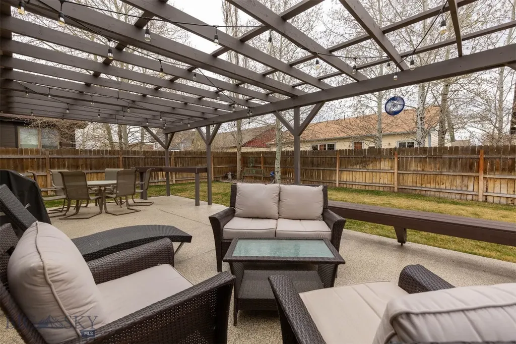 325 Cedar Wood Circle Bozeman MT 59718