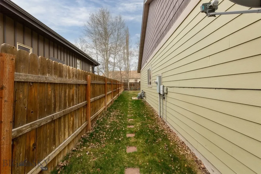 325 Cedar Wood Circle Bozeman MT 59718