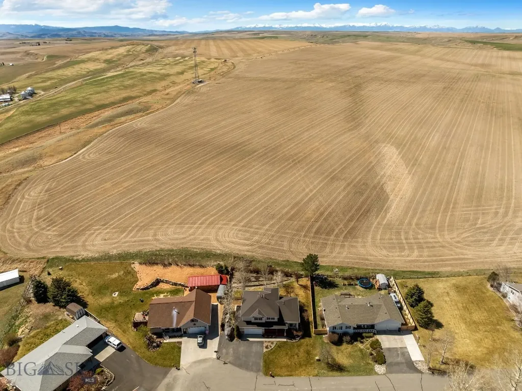 7055 Skylark Drive Manhattan MT 59741