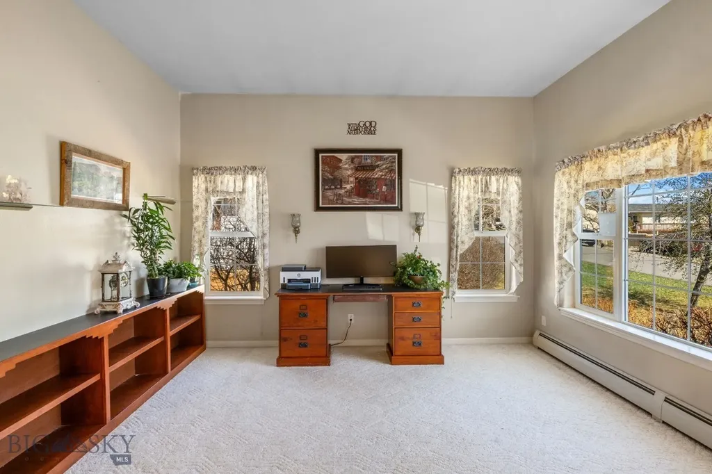 7055 Skylark Drive Manhattan MT 59741
