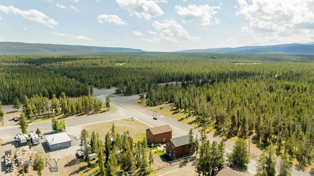 19 N Iris West Yellowstone MT 59758