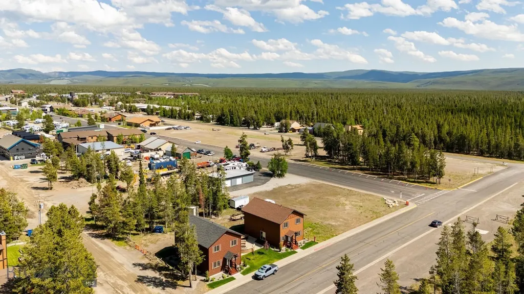 19 N Iris West Yellowstone MT 59758