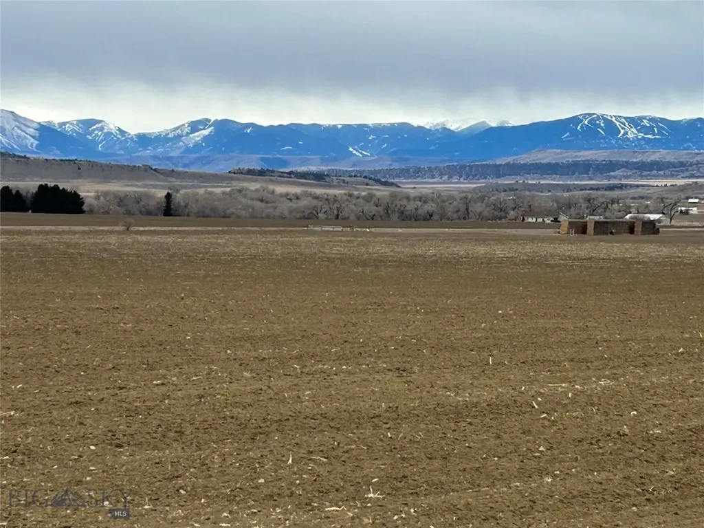 Tbd Lower River Road Fromberg MT 59029