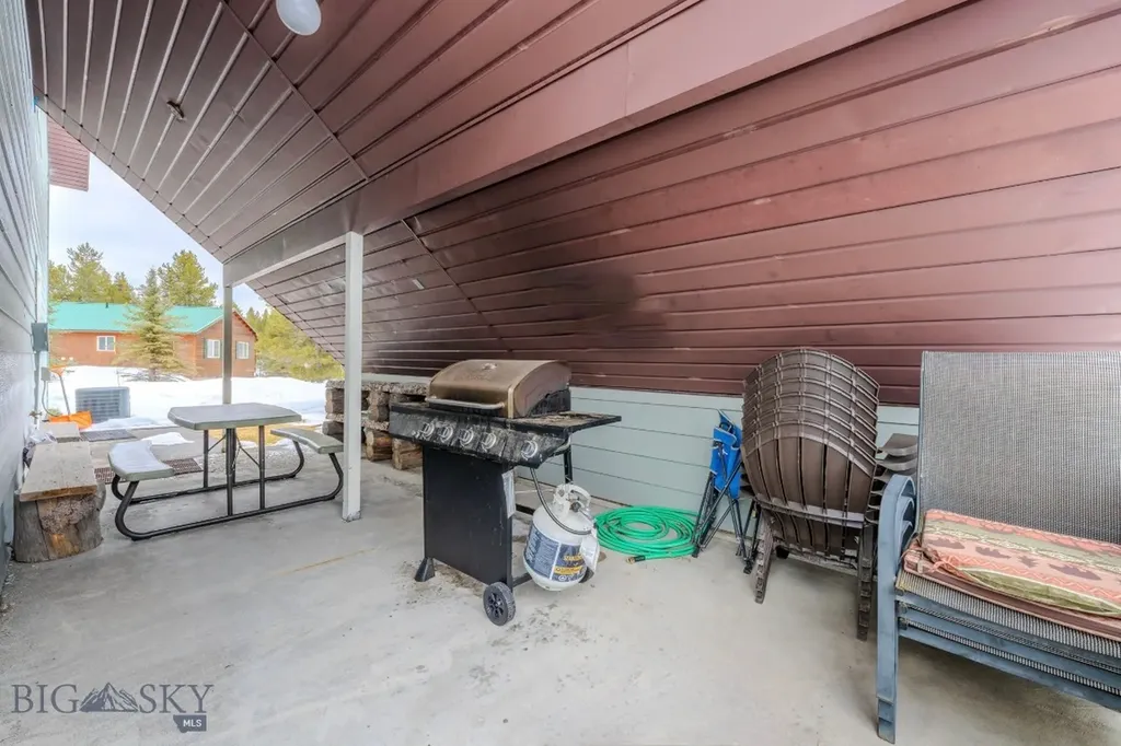 4214 Shoshone Road Island Park ID 83429