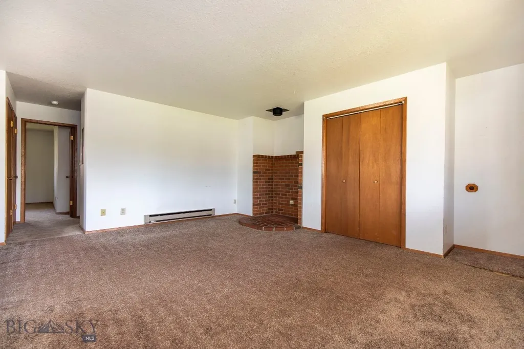 3811 Ravalli Bozeman MT 59718