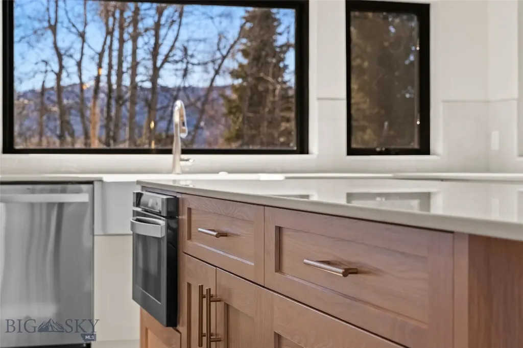 8454 Goldenstein Bozeman MT 59715