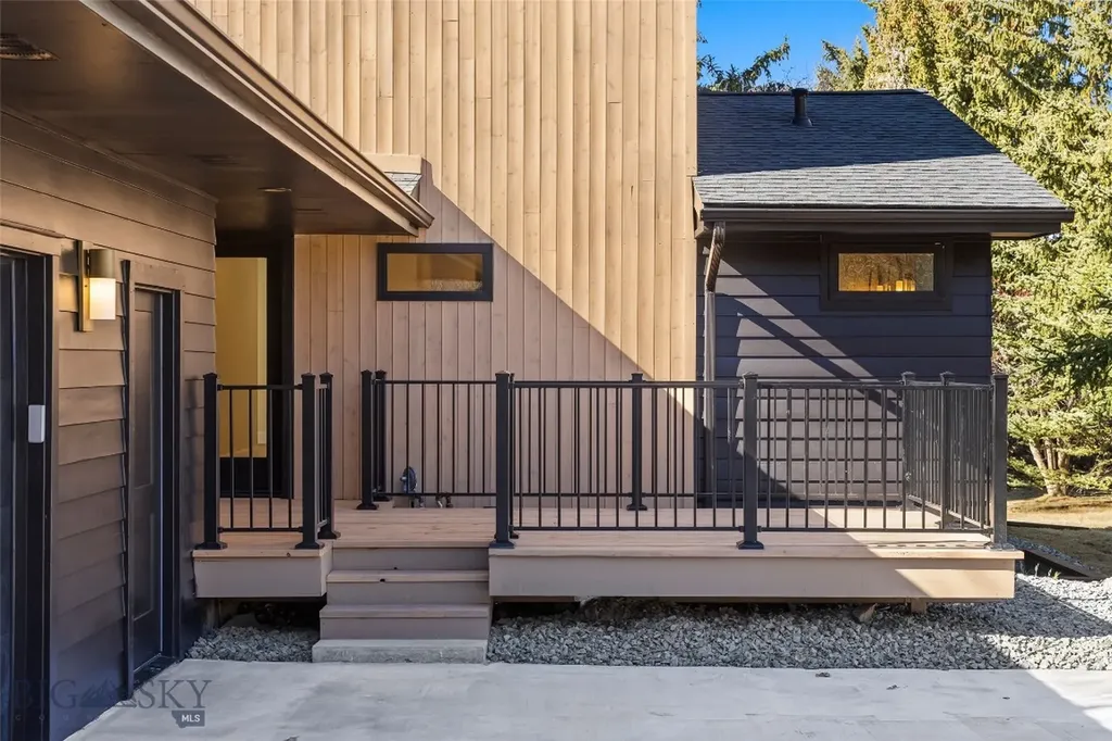 8454 Goldenstein Bozeman MT 59715