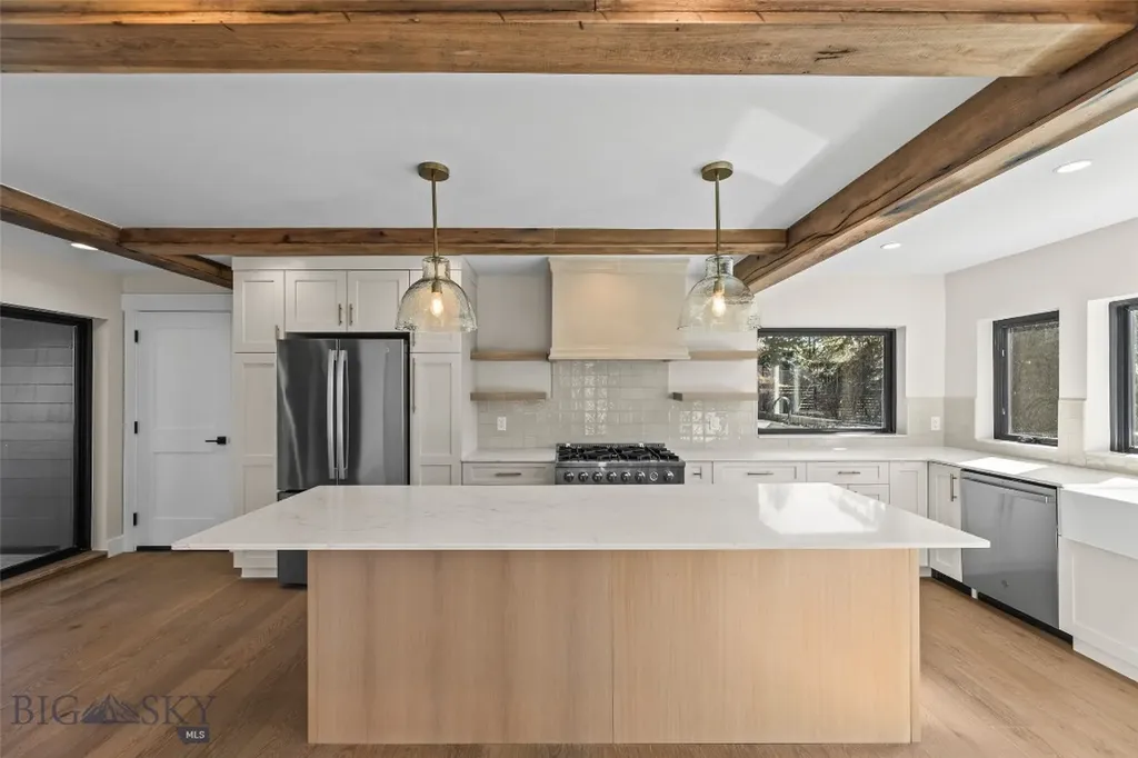 8454 Goldenstein Bozeman MT 59715