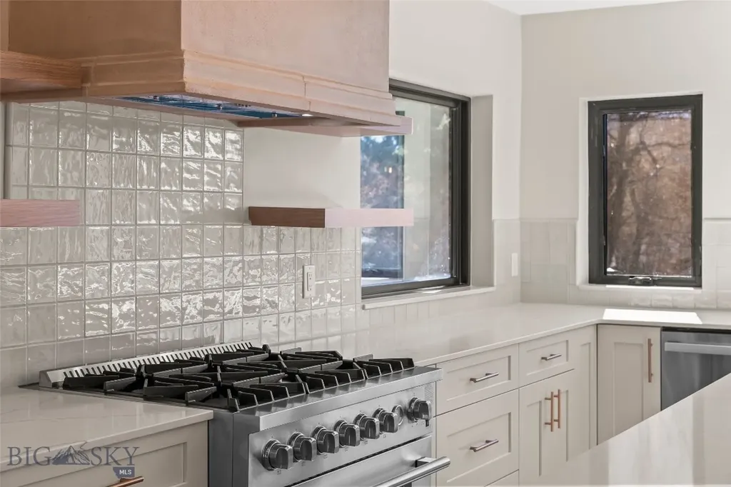 8454 Goldenstein Bozeman MT 59715