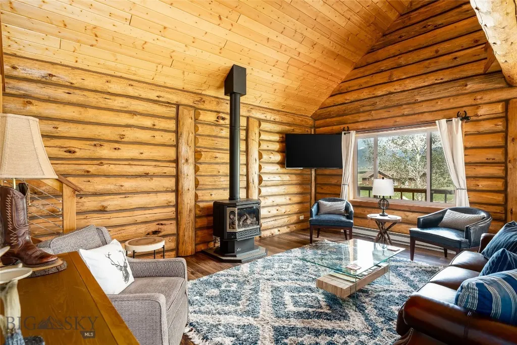 8 Ramshorn Mountain Court Ennis MT 59729