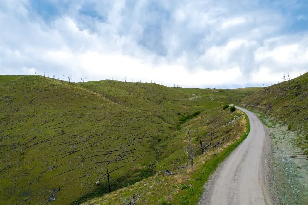 Tbd Coyote Pass Columbus MT 59019