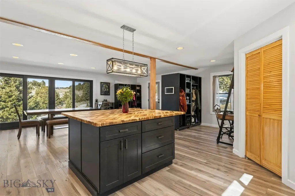 34 Mountain Springs Lane Bozeman MT 59715