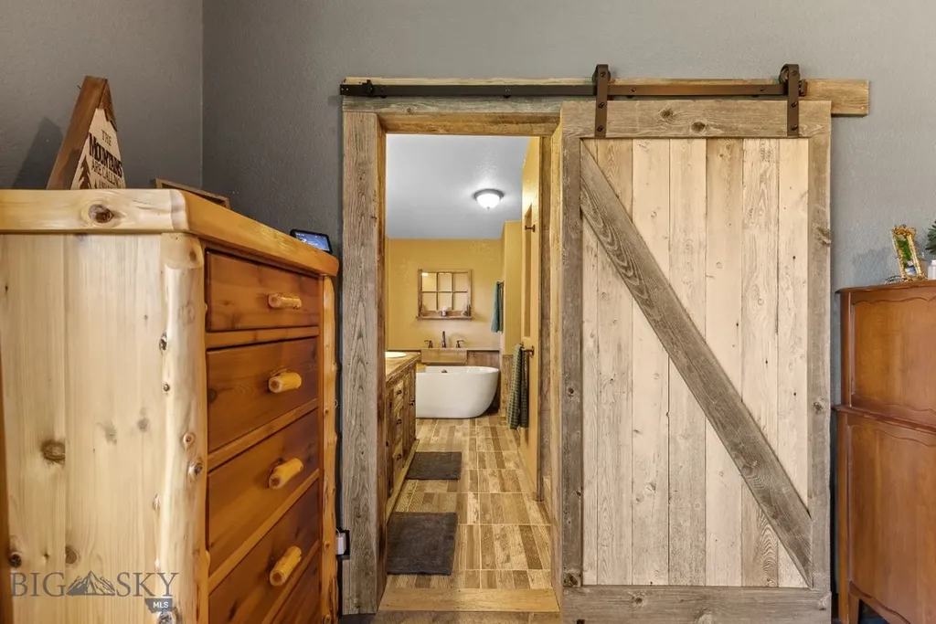 2621 Jackrabbit Lane Bozeman MT 59718