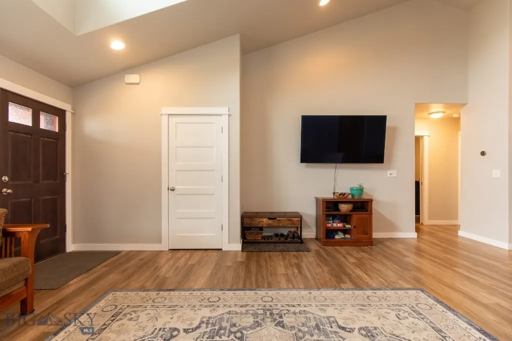 287 Stephanie Lane Bozeman MT 59718