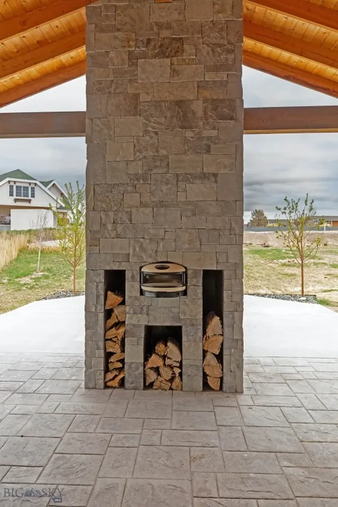 50 Cushing Lane Amsterdam MT 59741