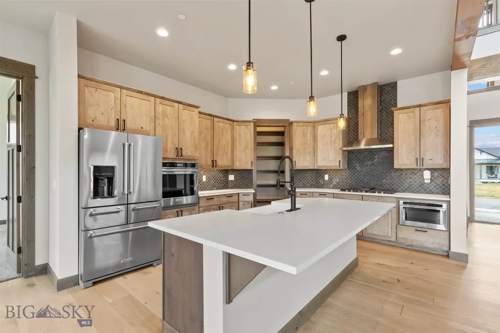 50 Cushing Lane Amsterdam MT 59741