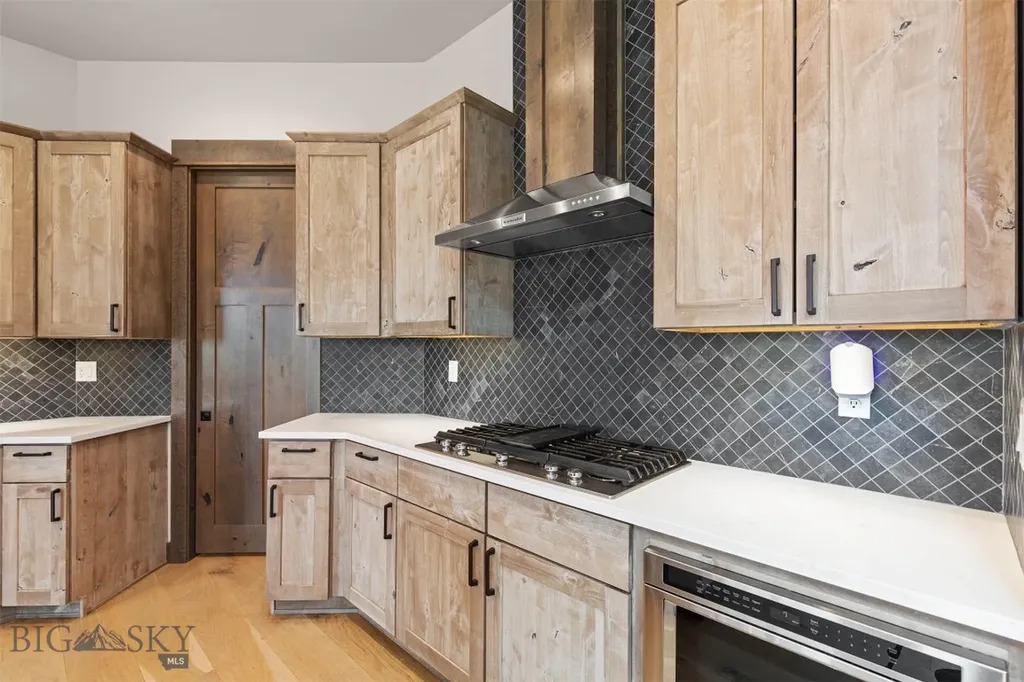 50 Cushing Lane Amsterdam MT 59741