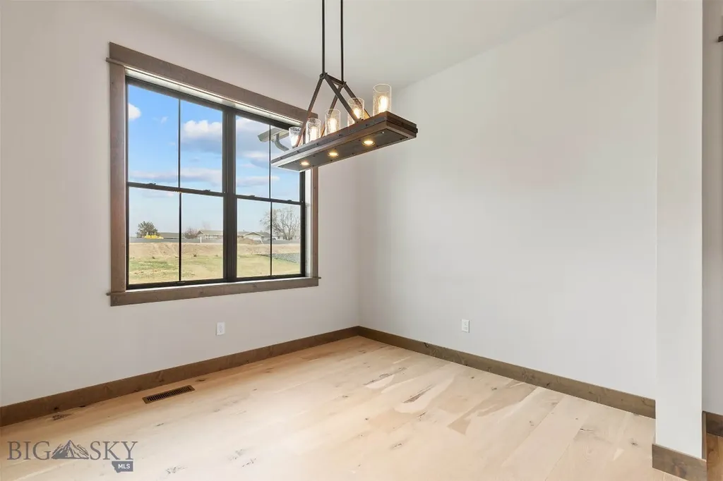 50 Cushing Lane Amsterdam MT 59741