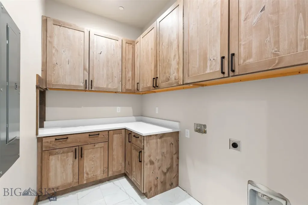 50 Cushing Lane Amsterdam MT 59741