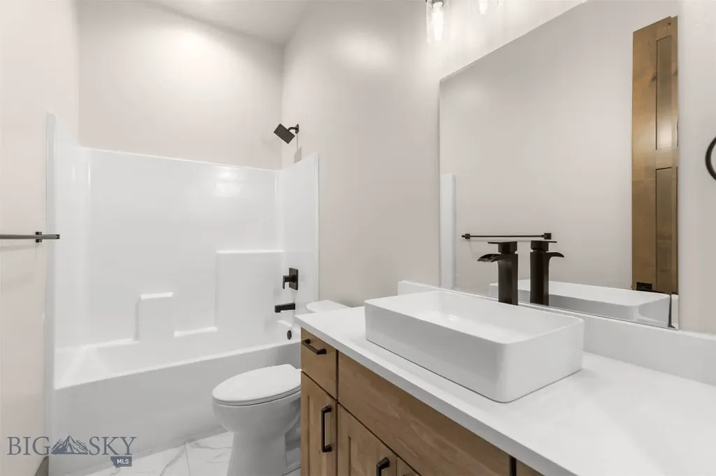 50 Cushing Lane Amsterdam MT 59741