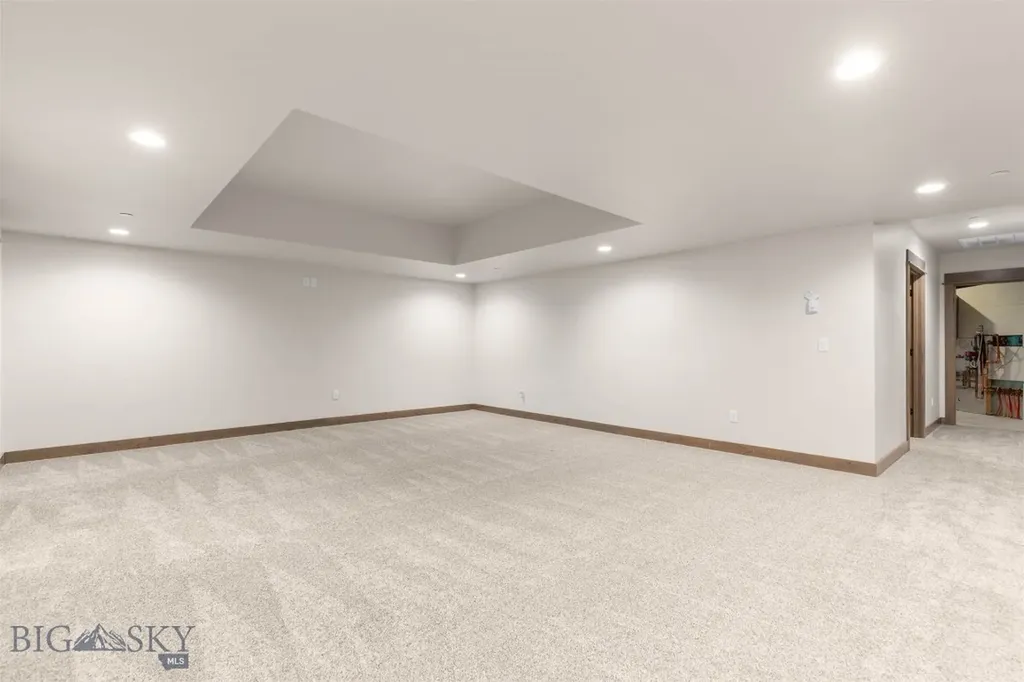 50 Cushing Lane Amsterdam MT 59741