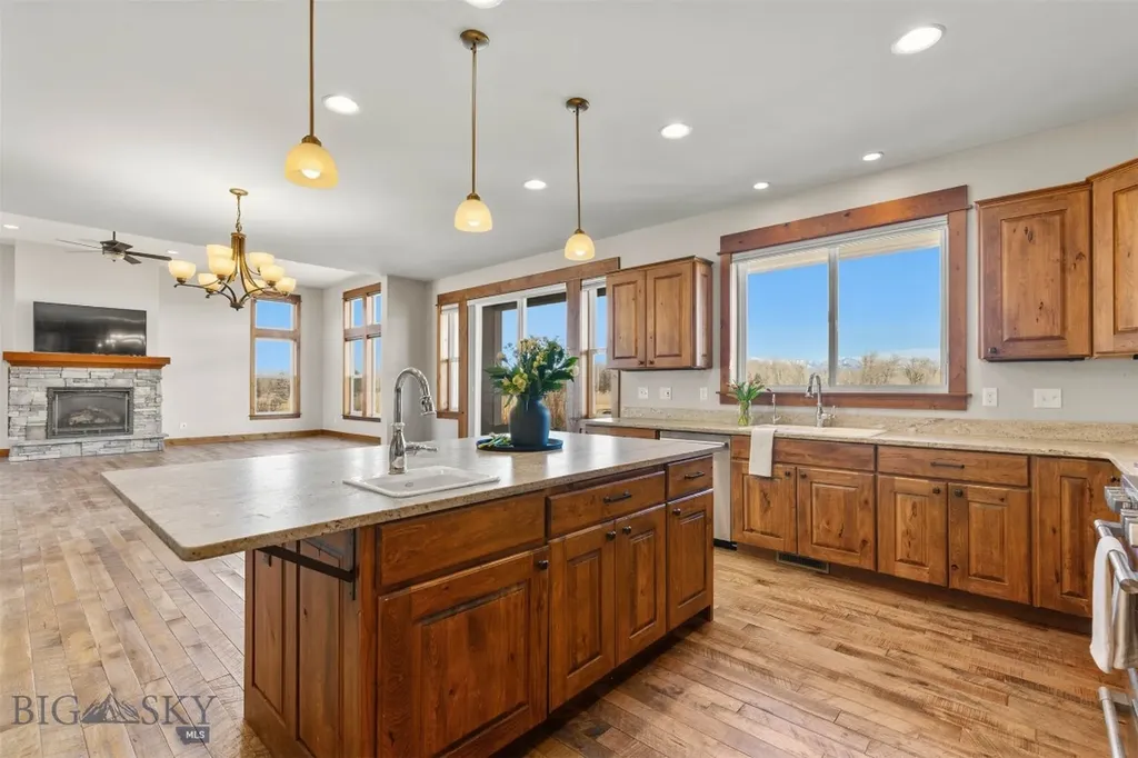 285 Water Fowl Way Bozeman MT 59718