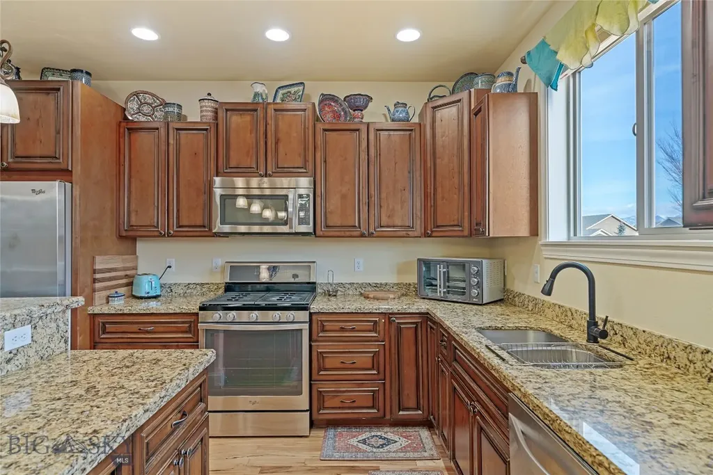 304 Farmall Lane Manhattan MT 59741