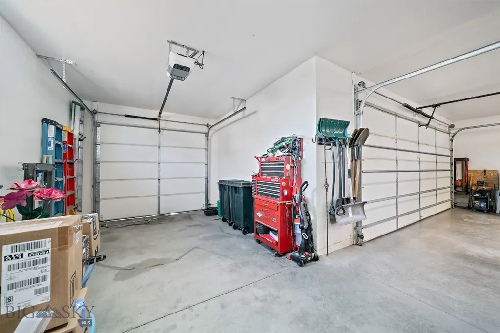 304 Farmall Lane Manhattan MT 59741