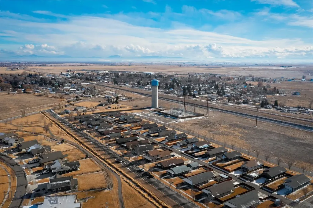 304 Farmall Lane Manhattan MT 59741