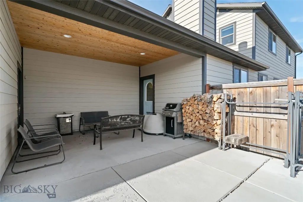 304 Farmall Lane Manhattan MT 59741