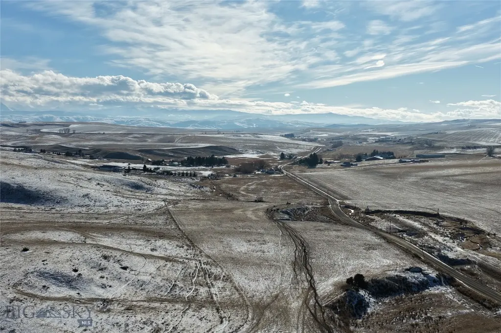 8200 Camp Creek Road Manhattan MT 59741