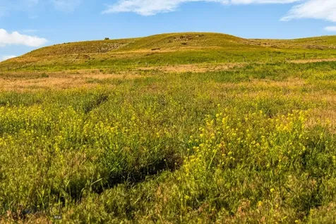 8200 Camp Creek Road Manhattan MT 59741