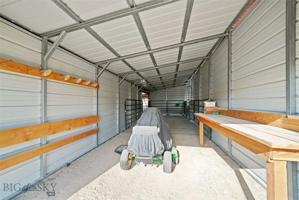 1460 Horseshoe Gulch Road Manhattan MT 59741
