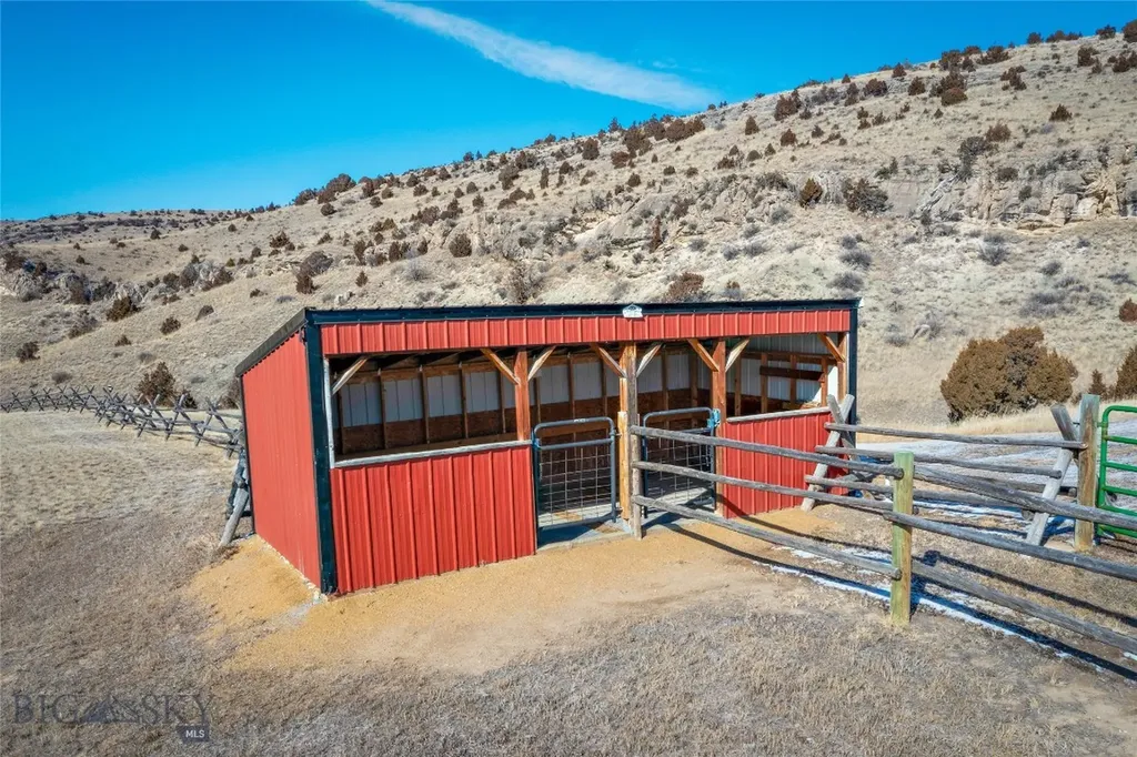 1460 Horseshoe Gulch Road Manhattan MT 59741