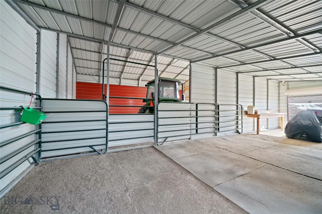 1460 Horseshoe Gulch Road Manhattan MT 59741