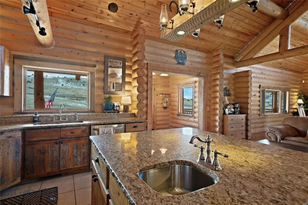 1460 Horseshoe Gulch Road Manhattan MT 59741