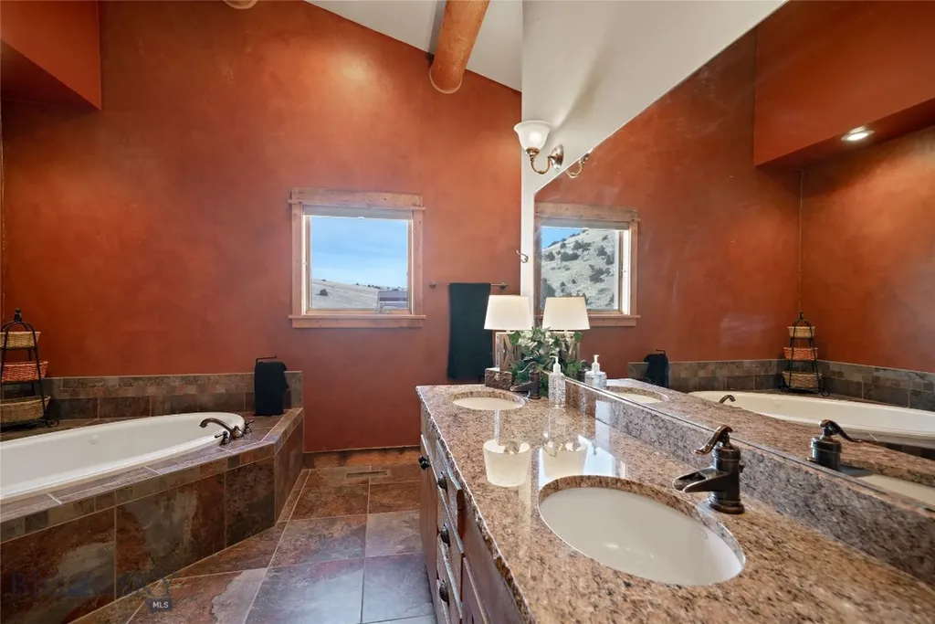 1460 Horseshoe Gulch Road Manhattan MT 59741